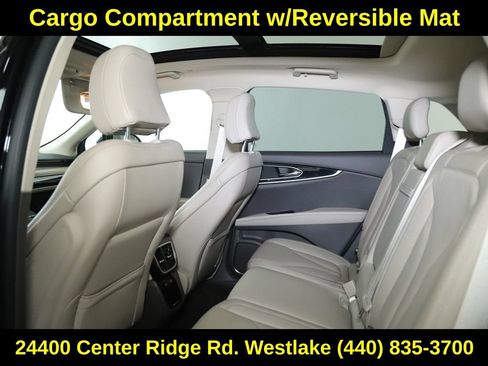 Used 2023 Lincoln Nautilus Reserve w/ Cargo Utility Package AWD/4WD image 15