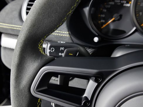 Used 2025 Porsche 718 Cayman GT4 RS image 21