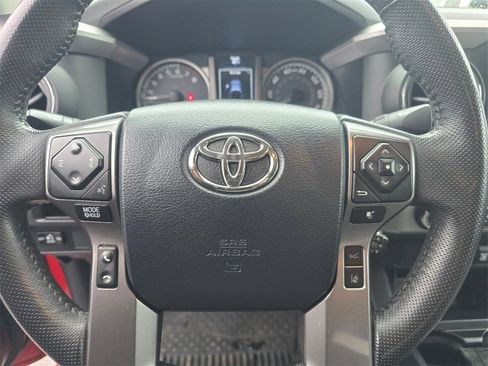 Used 2019 Toyota Tacoma SR5 image 20