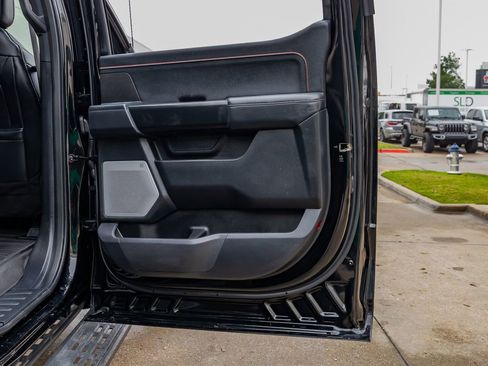 Used 2025 Ford F150 Raptor image 40