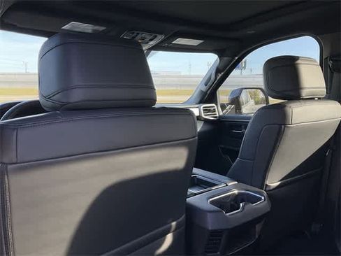 Used 2025 Toyota Tundra Limited image 16