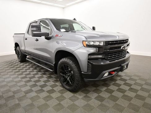 Used 2022 Chevrolet Silverado 1500 LT Trail Boss w/ Bed Protection Package AWD/4WD image 10