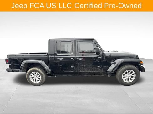 Used 2023 Jeep Gladiator Sport AWD/4WD image 2