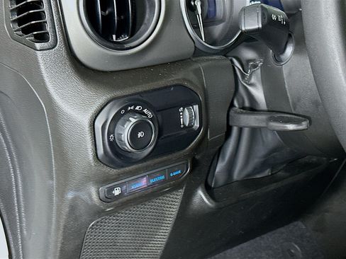 Used 2023 Jeep Wrangler Unlimited w/ 8.4" Radio Group AWD/4WD image 16