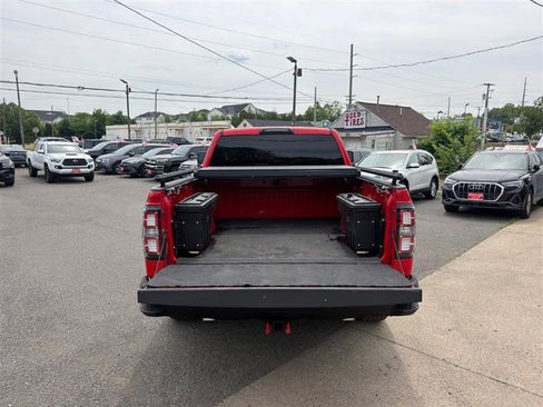 Used 2018 Chevrolet Silverado 1500 LT w/ Texas Edition RWD image 4