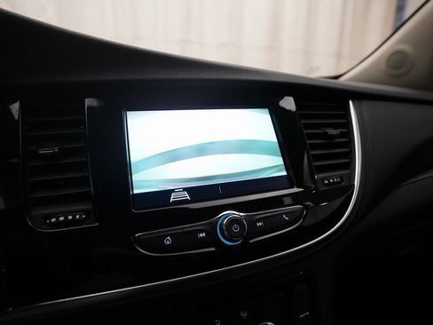 Used 2022 Buick Encore Preferred w/ Safety Package image 19