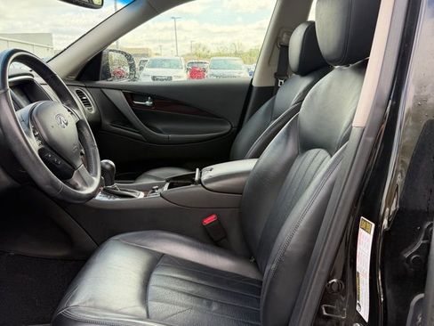 Used 2017 INFINITI QX50 AWD w/ Deluxe Touring Package image 12