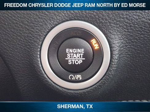 Used 2022 Dodge Challenger SXT RWD image 15