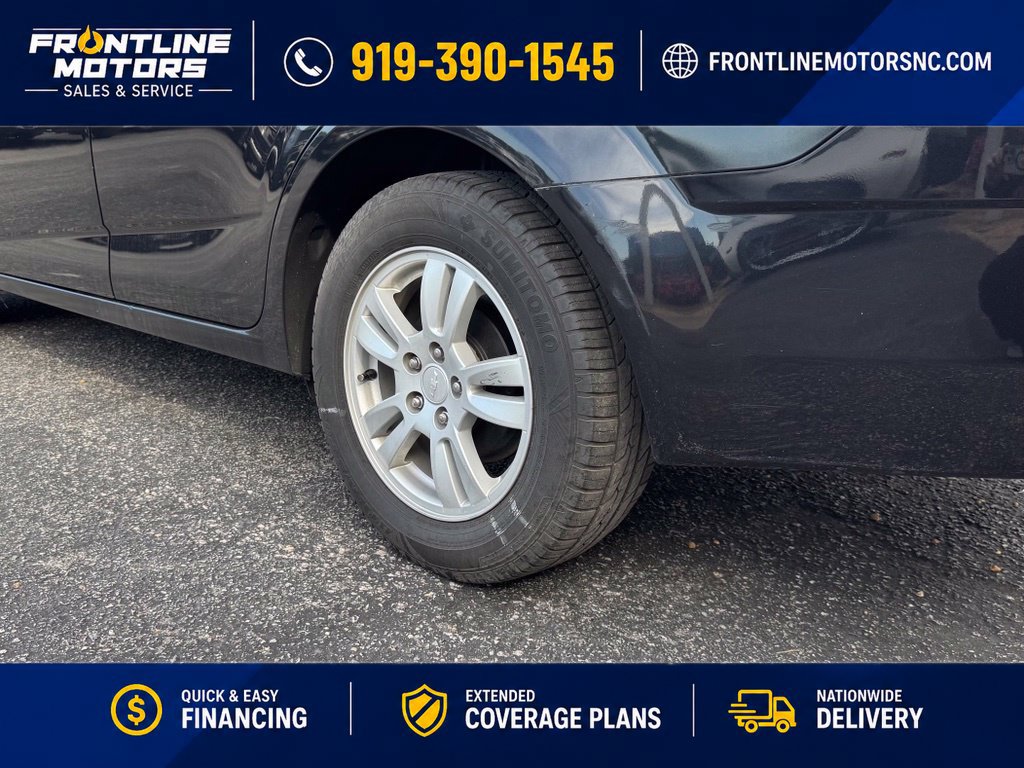 Used 2015 Chevrolet Sonic LT FWD image 25