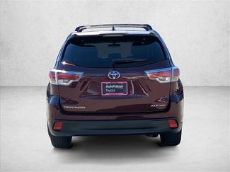 Used 2016 Toyota Highlander XLE video 4
