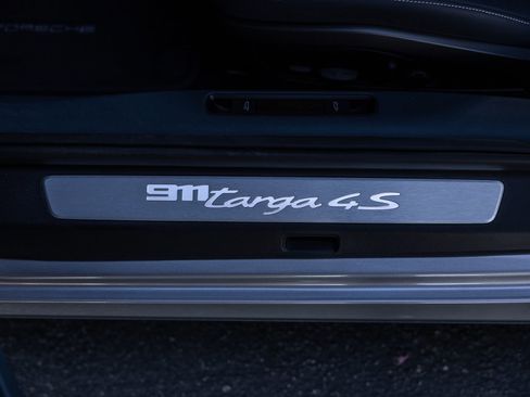 Certified 2023 Porsche 911 AWD/4WD image 27