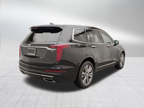 Used 2024 Cadillac XT6 Premium Luxury w/ LPO, Floor Liner Package AWD/4WD image 5