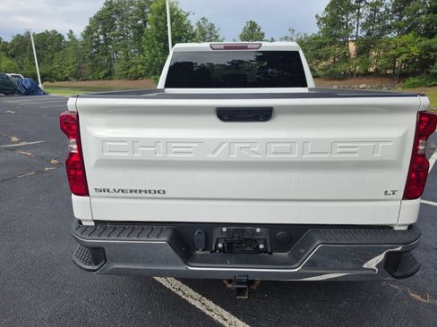Used 2023 Chevrolet Silverado 1500 LT AWD/4WD image 7