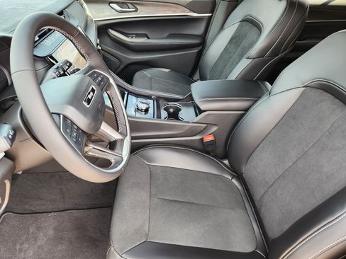 New 2026 Jeep Grand Cherokee L 2WD image 21