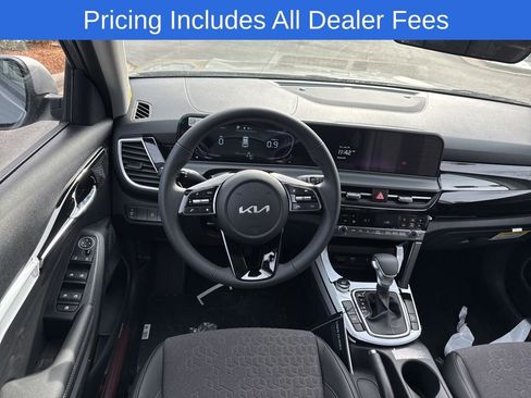 New 2026 Kia Seltos S FWD image 7