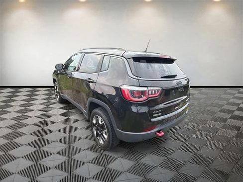 Used 2018 Jeep Compass Trailhawk AWD/4WD image 6