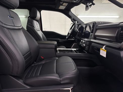 New 2026 Ford F250 Platinum AWD/4WD image 28