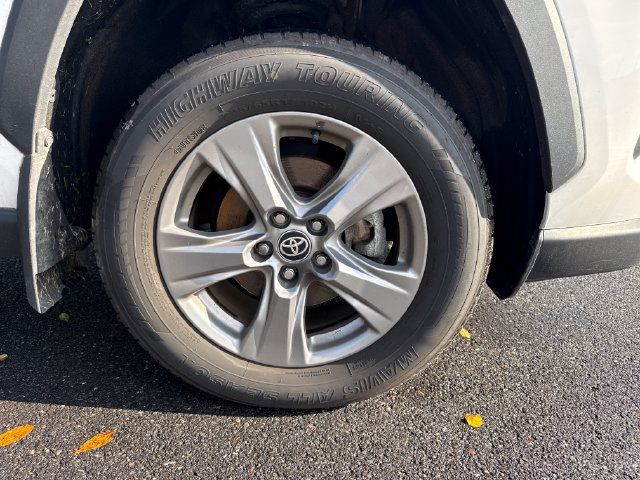 Certified 2024 Toyota RAV4 XLE AWD/4WD image 11
