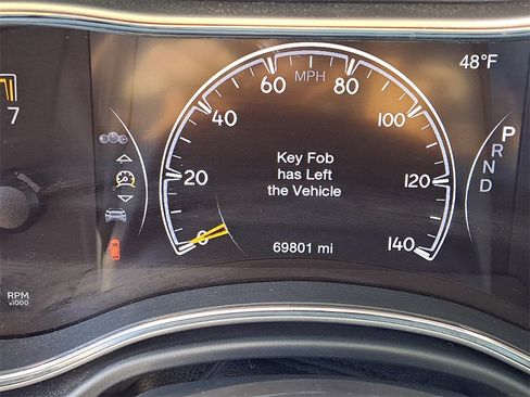 Used 2019 Jeep Grand Cherokee Limited image 9