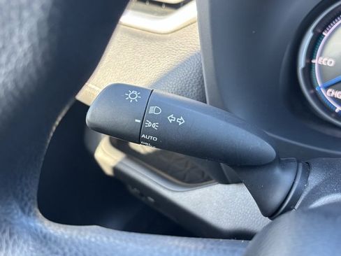 Used 2024 Toyota RAV4 XLE image 20