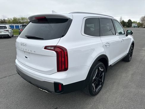 Used 2025 Kia Telluride S FWD image 6
