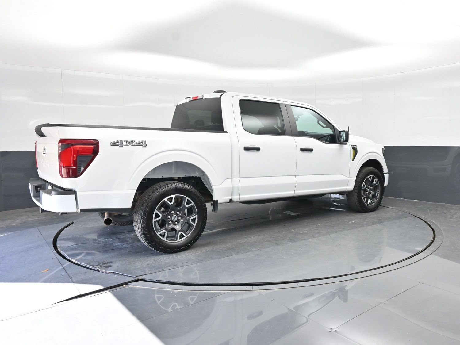 Used 2024 Ford F150 STX AWD/4WD image 11