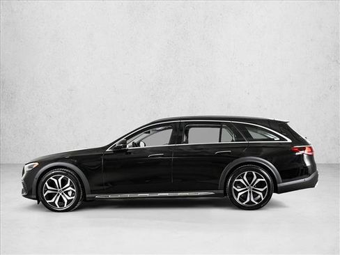 Used 2025 Mercedes-Benz E 450 4MATIC All-Terrain Wagon image 9