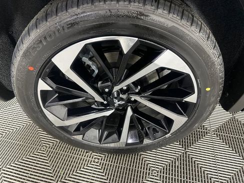 New 2025 Mitsubishi Outlander SEL image 10