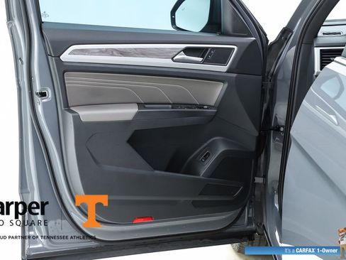 Used 2023 Volkswagen Atlas Cross Sport SE w/ Black Wheel Package image 56