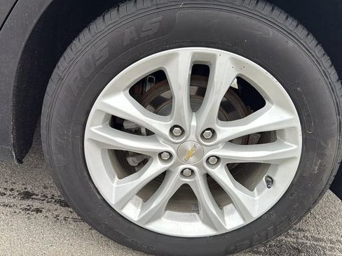 Used 2018 Chevrolet Malibu LT w/ Leather Package image 12