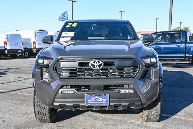 Used 2024 Toyota Tacoma TRD Off-Road AWD/4WD image 2