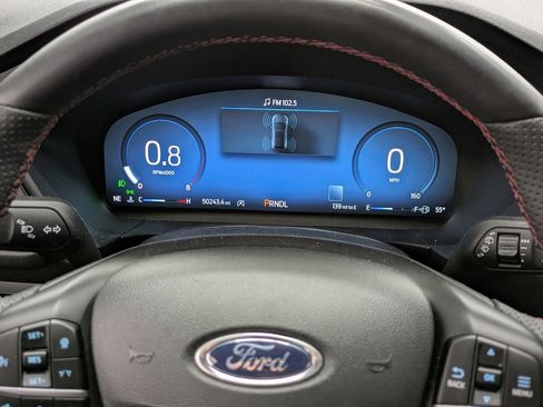 Used 2023 Ford Escape ST-Line Elite w/ Premium Technology Package AWD/4WD image 27