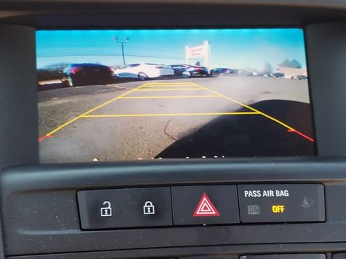 Used 2018 Buick Cascada Premium image 16