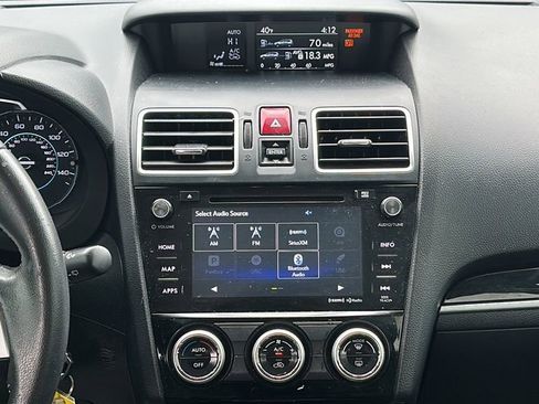 Used 2017 Subaru Forester 2.5i Limited image 18