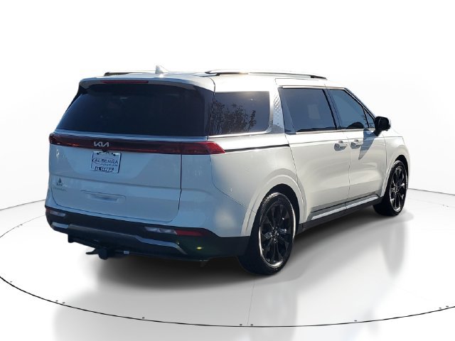 Certified 2024 Kia Carnival SX FWD image 4