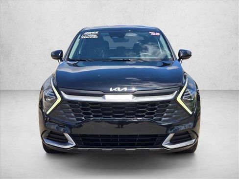 Used 2025 Kia Sportage LX FWD image 2