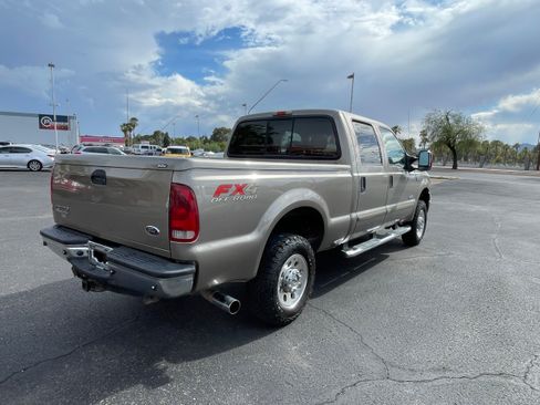 Used 2006 Ford F250 XL AWD/4WD image 5