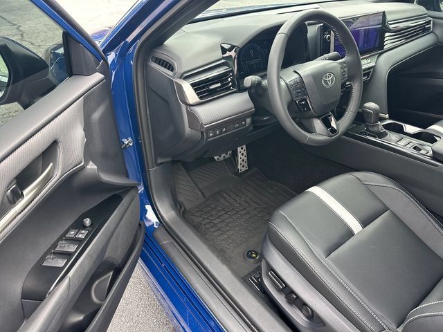 Used 2026 Toyota Camry SE w/ Multimedia Upgrade Package FWD image 10
