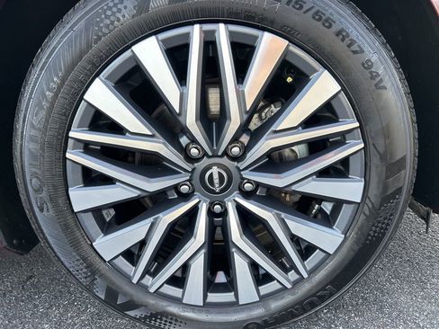 Used 2025 Nissan Altima 2.5 SV image 30