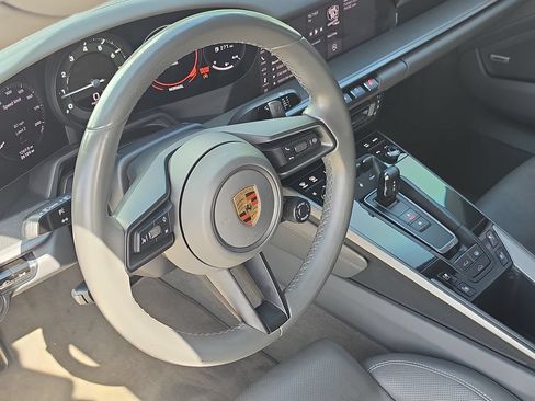 Used 2021 Porsche 911 Carrera image 11