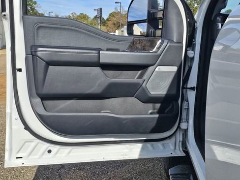 Certified 2024 Ford F250 Lariat w/ Lariat Ultimate Package image 15