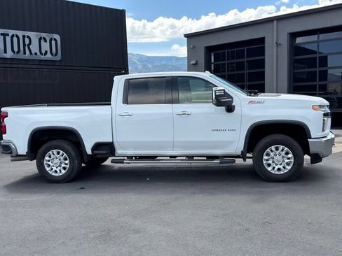 Used 2021 Chevrolet Silverado 3500 LTZ w/ Z71 Off-Road Package AWD/4WD image 3