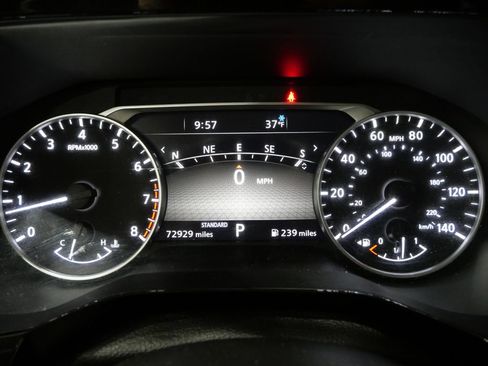 Used 2023 Nissan Pathfinder SL image 15