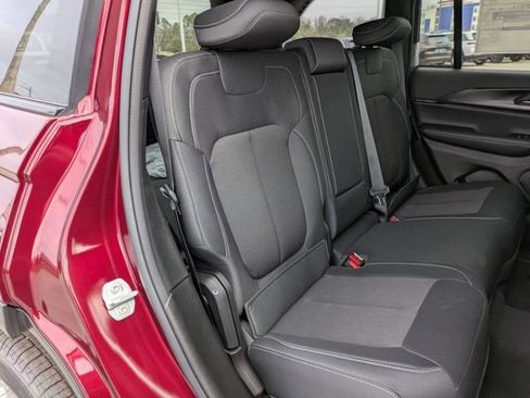 New 2026 Jeep Grand Cherokee Laredo X AWD/4WD image 31