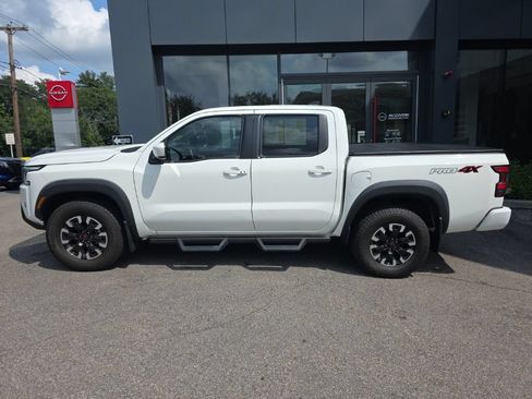 Used 2024 Nissan Frontier PRO-4X w/ Off-Road Protection Package AWD/4WD image 3