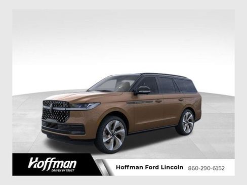 New 2026 Lincoln Navigator Black Label AWD/4WD image 1