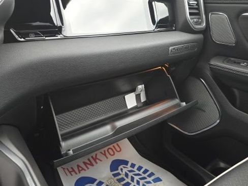 New 2026 RAM 1500 Laramie AWD/4WD image 21