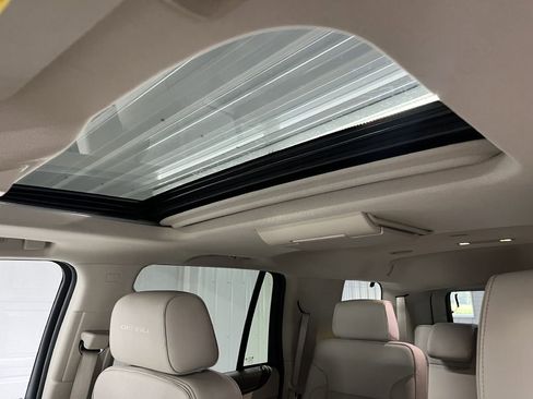 Used 2018 GMC Yukon Denali w/ Denali Ultimate Package image 23