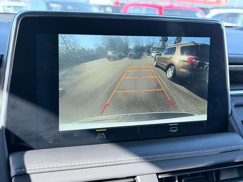 Used 2023 Chevrolet Tahoe Premier image 16