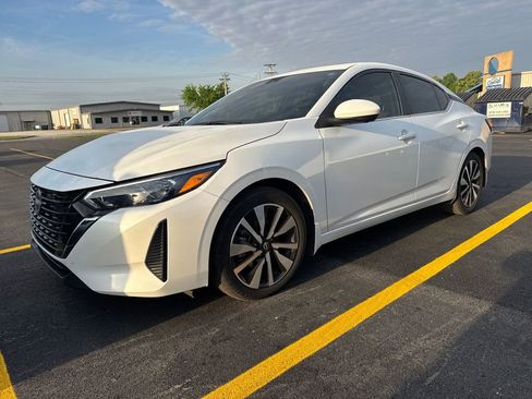 Used 2024 Nissan Sentra SV w/ SV Premium Package image 1